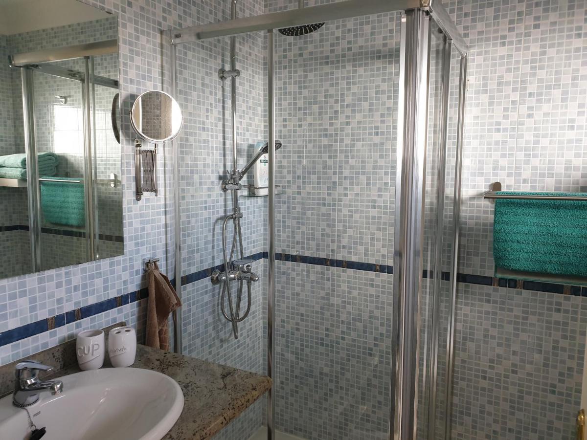 Luxury Apartamento Luz De Mar Complejo Playa Roca Costa Teguise Bagian luar foto